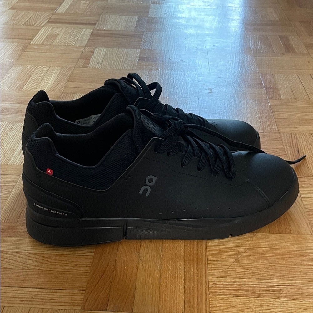 On Running Men's Black Low-Top Sneakers